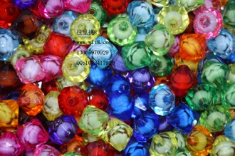 8000123--每包100个12mm仿水晶大孔尖形菱形塑料珠
